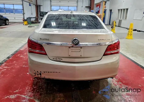 2015 Buick Lacrosse z USA, uszkodzony, nr VIN 1G4GA5GR8FF170802